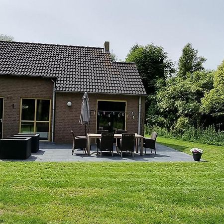 Recreatiewoning Maas En Waal 72 Ewijk Exterior foto
